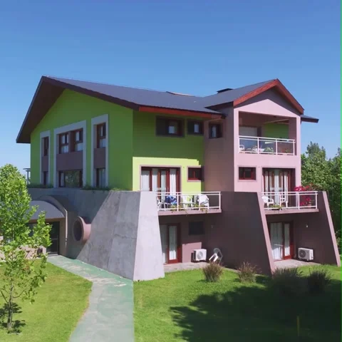Farm Hotel 库存影片 277076800