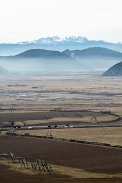 Farm at the mountain in background Foto stock