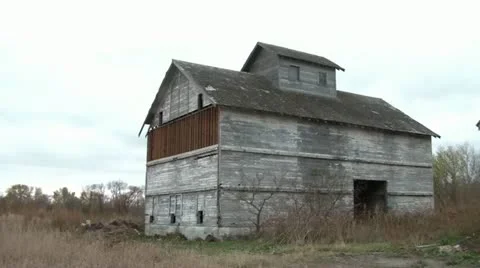 Farm in Ruins Pan Vidéo 12578982