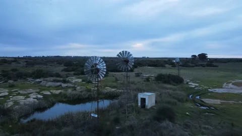 Farm Wind Pumps Vídeos de archivo 237997730
