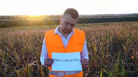 Farmer dry ground Stock Footage 140185648