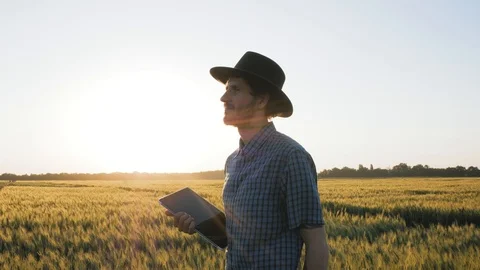 Farmer in field Stock Footage 92111703