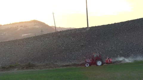 Farmer on a tractor cuts the grass Video stock 116266425
