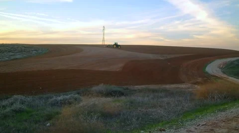 Farmer is working on his land Vídeos de archivo 59348568