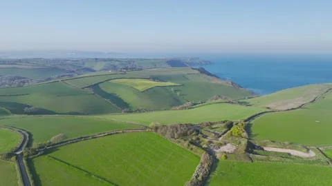Farms and Fields over Brixham and Kingswear from a drone, Devon, England Vidéo 311951105