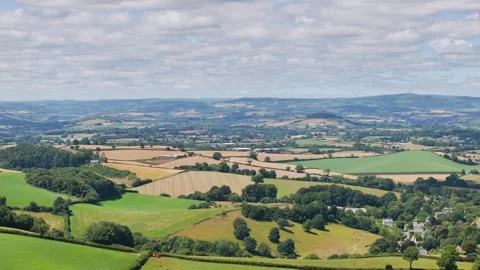 Farms and Fields over Torquay from a drone, Devon, England Vidéo 312825118