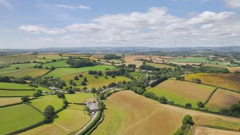 Farms and Fields over Torquay from a drone, Devon, England Vidéo 312836662