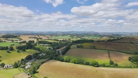 Farms and Fields over Torquay from a drone, Devon, England Vidéo 312836682