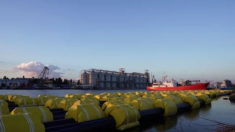 Fascinating panoramic view on big innovative shipbuilding manufacture facility Stock-Footage 92796380
