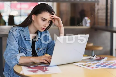 Fashion blogger resting in a cafe Stock Photos