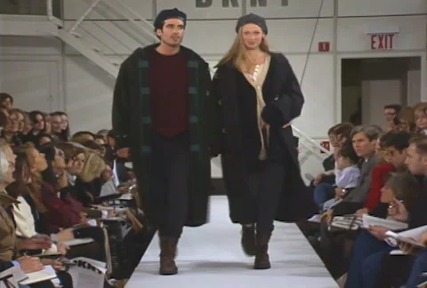 Fashion models posing backstage for DKNY Collection photo shoot Video stock 54261491