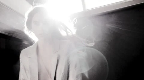 Fashon model in dynamic pose session 스톡 동영상 45809758