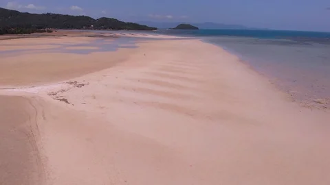 Fast Aerial Flight Over Beach Видео 112782173