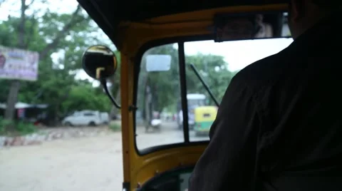 Fast auto rickshaw ride in India 2 Video stock 41415580