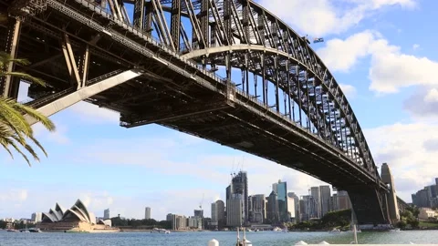 Fast clouds over arch of Sydney harbour bridge – timelapse in 4k. Stock Footage 144909079