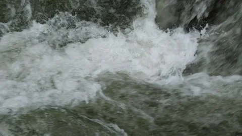 Fast flowing mountain river water Stock-Footage 297715147