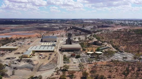 Fast flying up junction mine in Broken hills silver city of Australia aerial 4k. Stock Footage 169253400