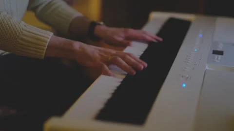 Fast Hands Playing Octaves on White Piano Vídeo Stock 333526781
