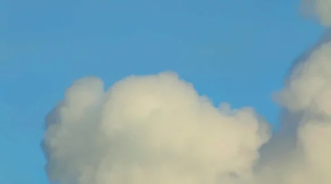 Fast motion of the lumpy puffy sunny clouds of steam Vídeo Stock 39644830