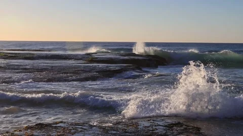 Fast motion waves over flat rocks at Sydney Northern Beaches of Pacific – 4k. Stock Footage 158711348