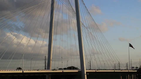 Fast moving clouds over Margaret Hunt Bridge Video stock 39817626