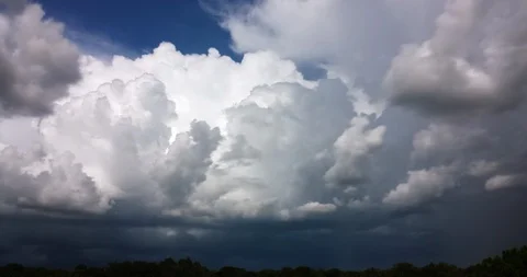 Fast-moving Thunderstorm Time Lapse (2160p 25fps) Video stock 94689178