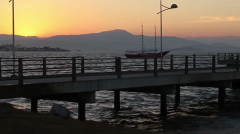 Fast Sunset Video stock 26255636