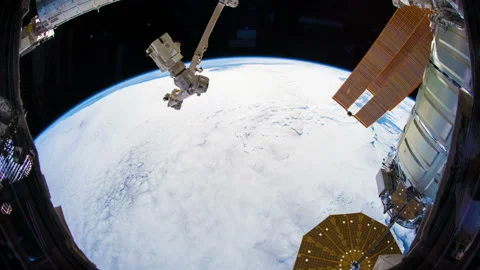 Fast Time lapse of the planet Earth from the Space International Station . Видео 100564361