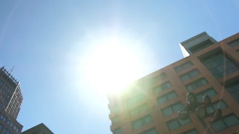 Fast turning at the Potsdamer Platz 動画素材 77830116