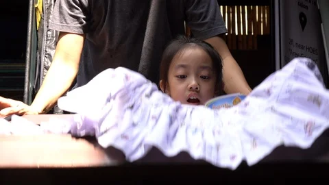 Father and daughter playing swing together 스톡 동영상 114483553