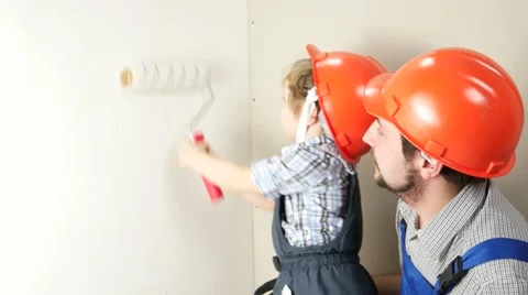 Father and son paint. Stock Footage 58953136