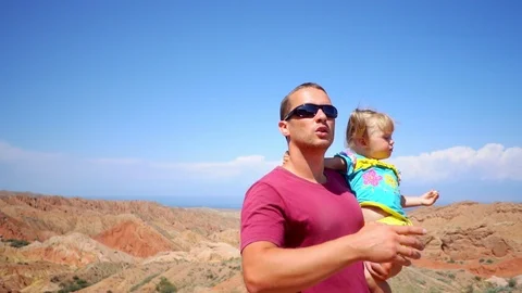 Father with child in the mountains Stock-Footage 95167441
