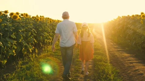 Father daughter sunset, hand sunset child farmer father, happy family farm Stock Footage 301698262
