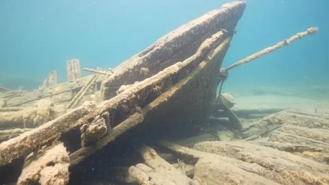 Fathom Five National Park - W.L. Wetmore Shipwreck Tobermory, stern and prop Stock Footage 253429970