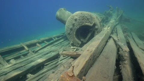 Fathom Five Underwater Park, Tobermory Canada - Wreck Alice G ,right side Stock Footage 119549002