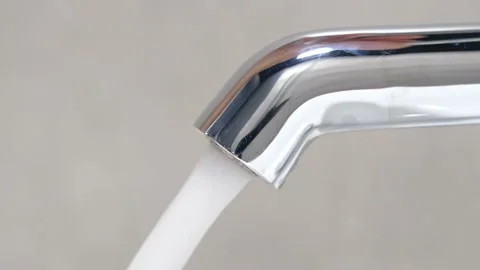 Faucet on and off close up Video stock 195337813