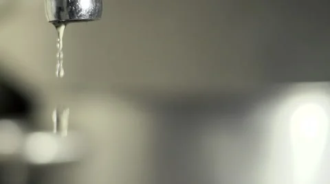 Faucet flowing drops Video stock 42122578