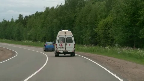 Faulty ambulance on the track 스톡 동영상 78588655