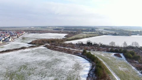 FB - Sideways snow 4K Video stock 102290525