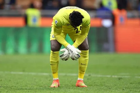 Fc Internazionale - Ac Monza Andre Onana of Fc Internazionale looks deject... Foto stock
