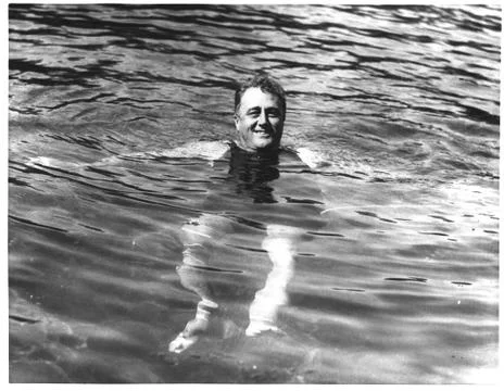 FDR Swimming in a Pool Foto stock