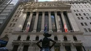 Fearless Girl Statue At Wall Street Stock Exchange New York City Stock Footage