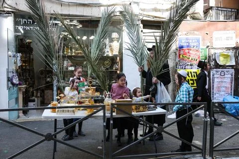 Feast of Tabernacles preparations in Jerusalem - 05 Jun 2024 Stock Photos