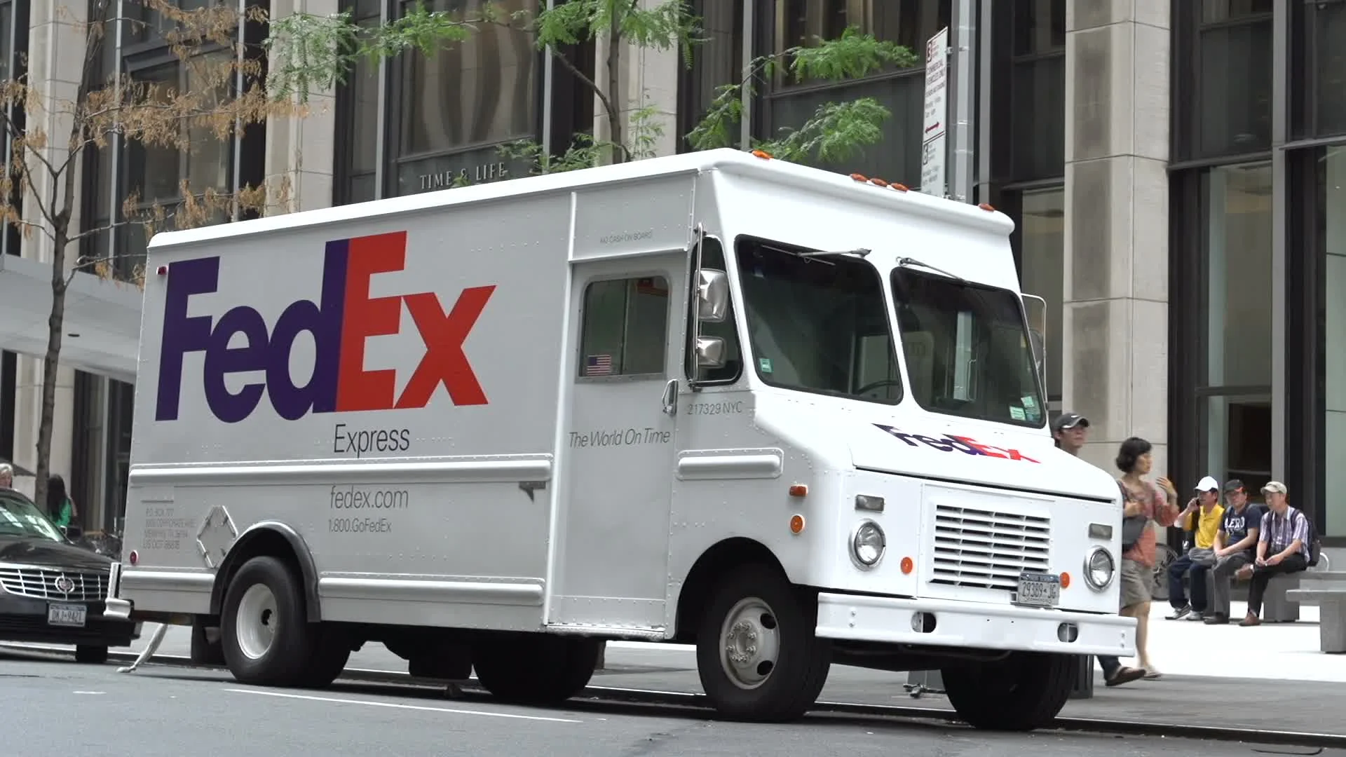 Fedex truck in downtown New York City Stock Video Pond5