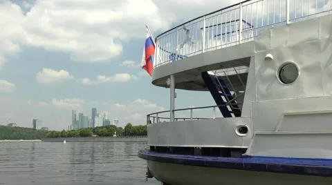 Feed the ship at berth 스톡 동영상 64753689