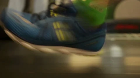 Feet on treadmill Stock Footage 46546267