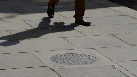 Feet walking Stock Footage 93203117