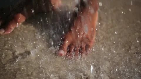 Feet on the water. 库存影片 15106889