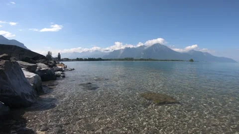 Feet in water 库存影片 130593036