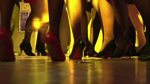 Feets of dancing people Vídeos de archivo 37098724